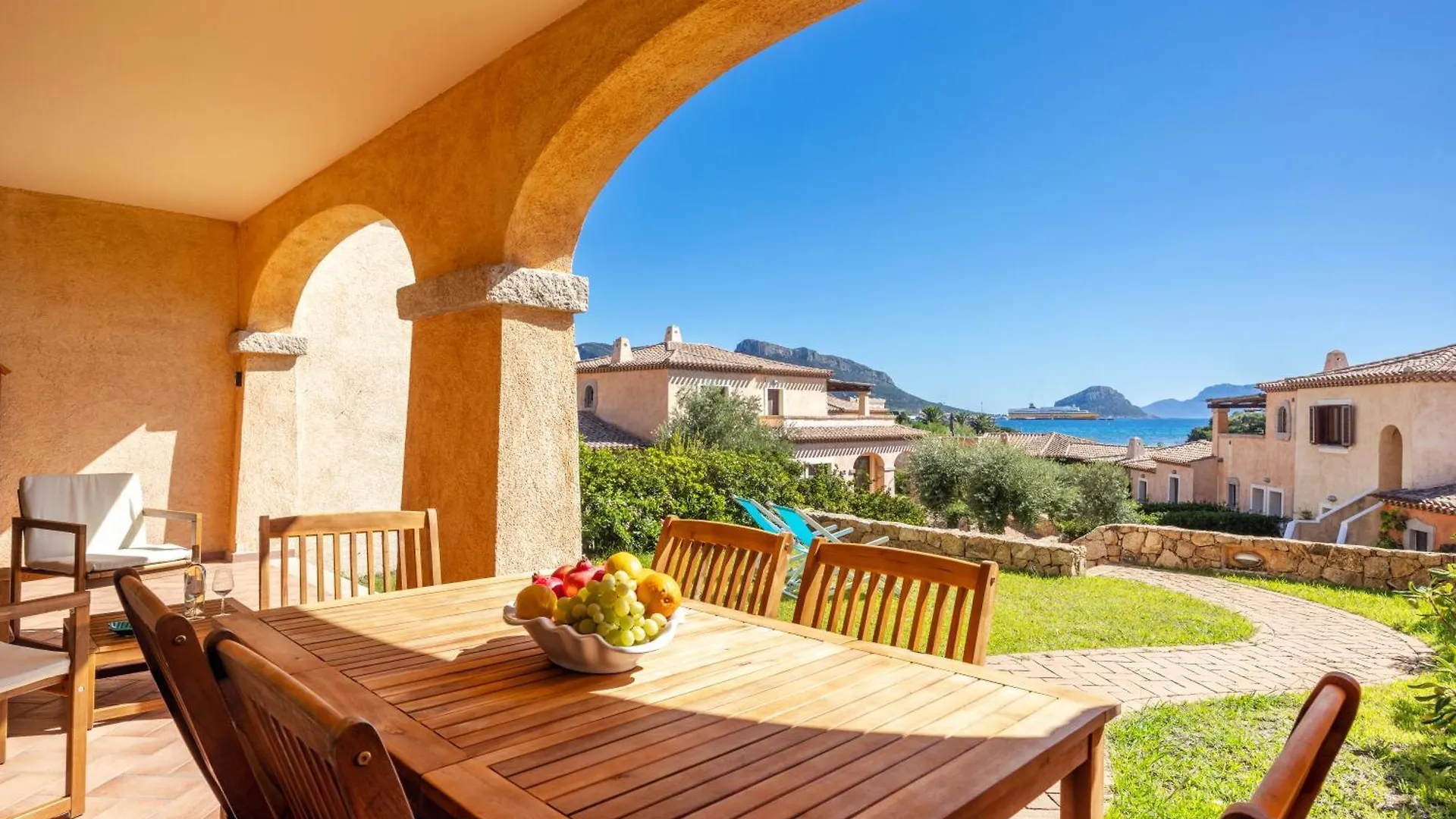 Le Perle Di Golfo Aranci Villa 0*,